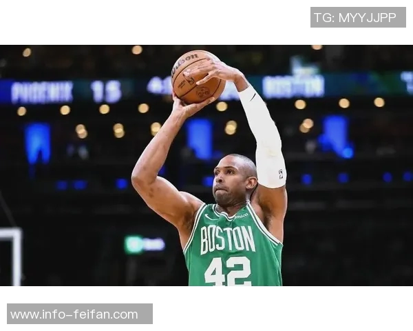 追梦谈霍福德首发表现出色专注度明显提升令人印象深刻 追梦谈霍福德首发表现出色专注度明显提升令人印象深刻