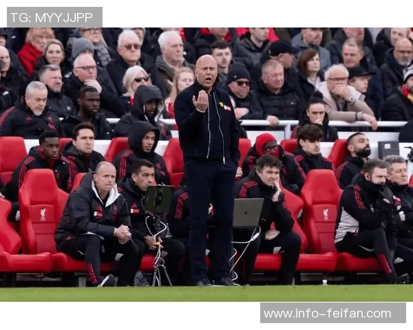 卡拉格直言利物浦阵容不足以争冠建议冬窗引进塞梅尼奥
